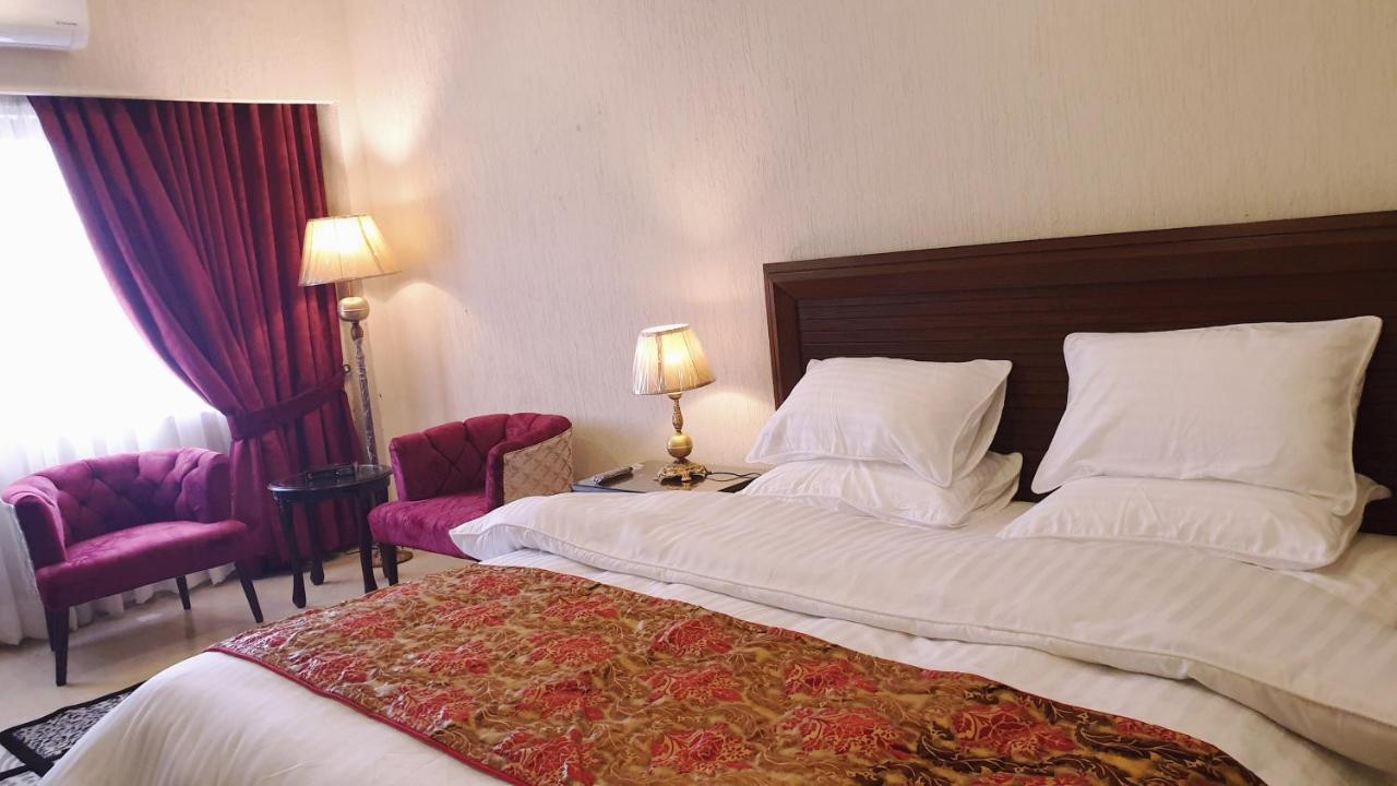 Hotel Grand Arena Ραβαλπίντι Εξωτερικό φωτογραφία
