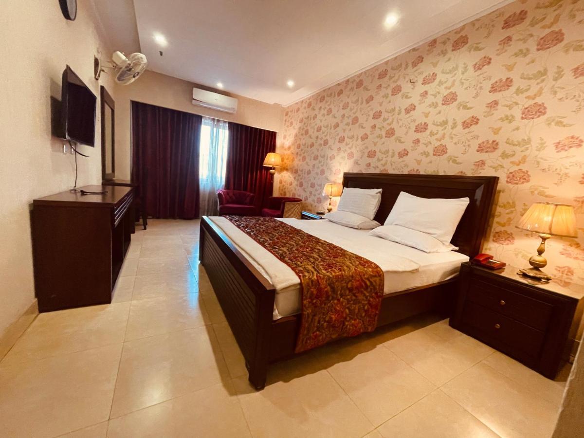 Hotel Grand Arena Ραβαλπίντι Εξωτερικό φωτογραφία