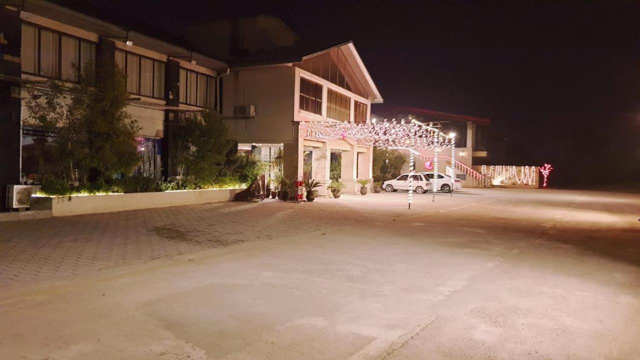 Hotel Grand Arena Ραβαλπίντι Εξωτερικό φωτογραφία
